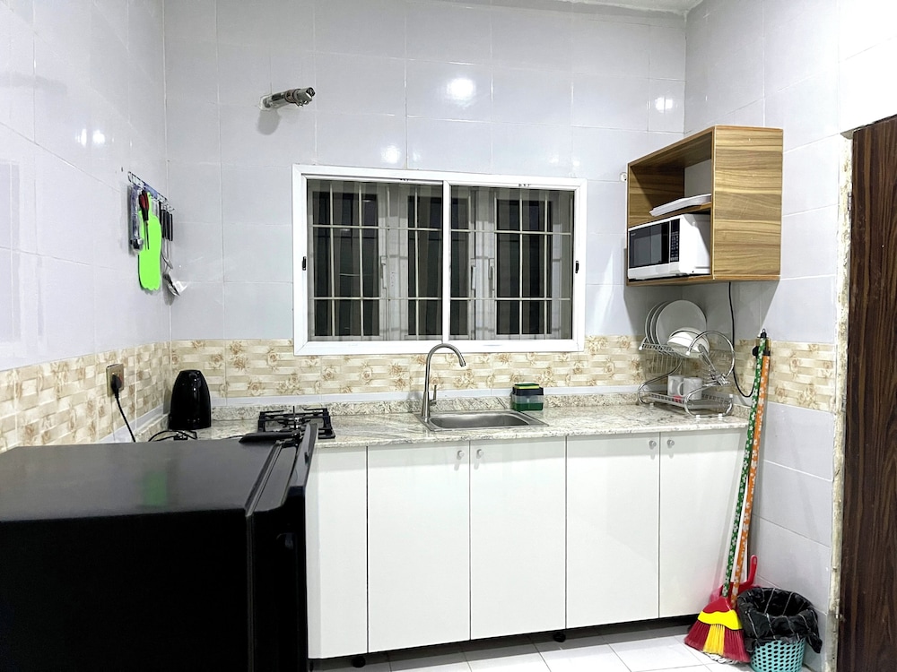 FURNISHED APARTMENTS