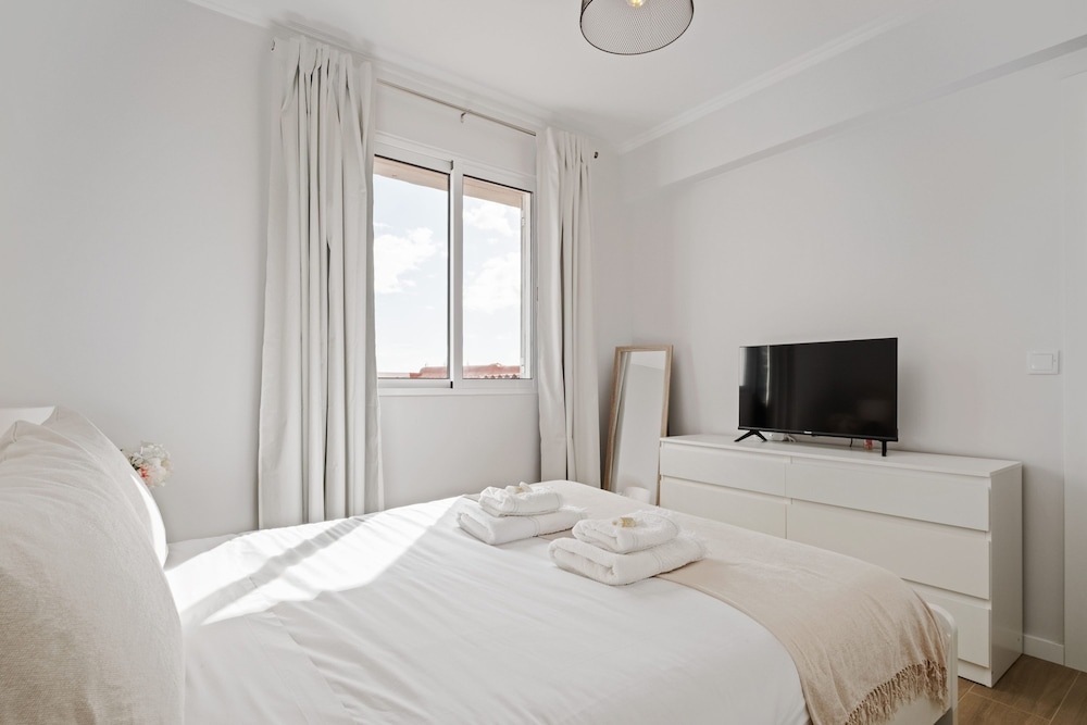 City Centre Retreat by Homie