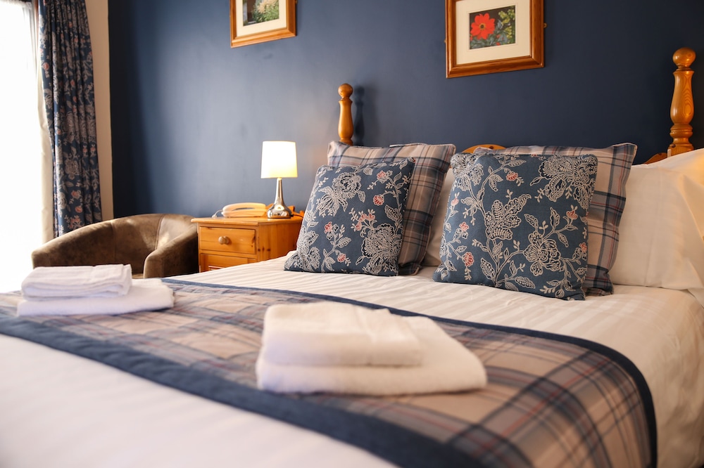 The Greyhound Inn & Hotel