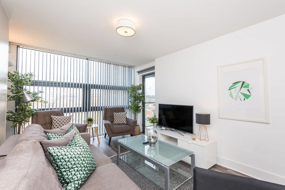Host Apartments Standish Street Place