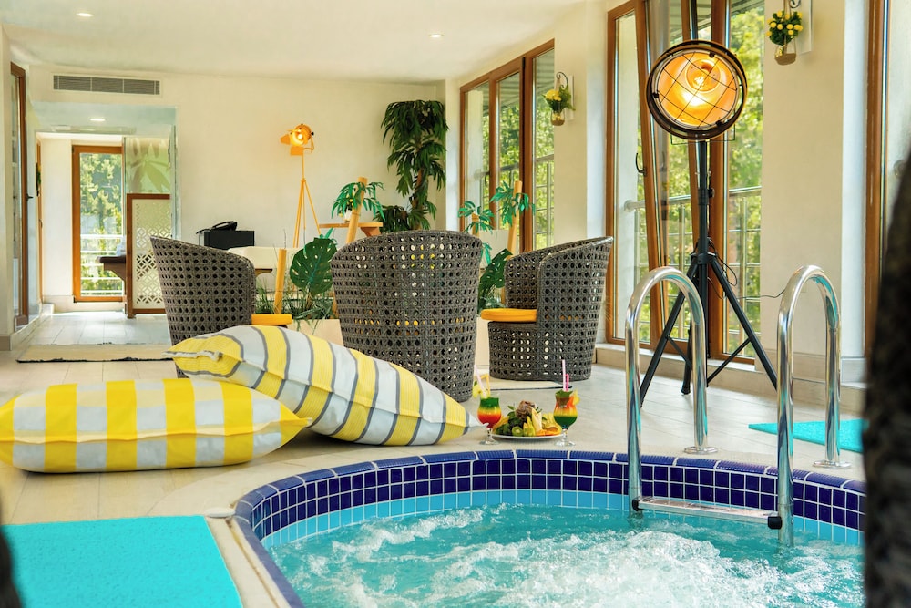 Cam Thermal Resort Spa Convention Center