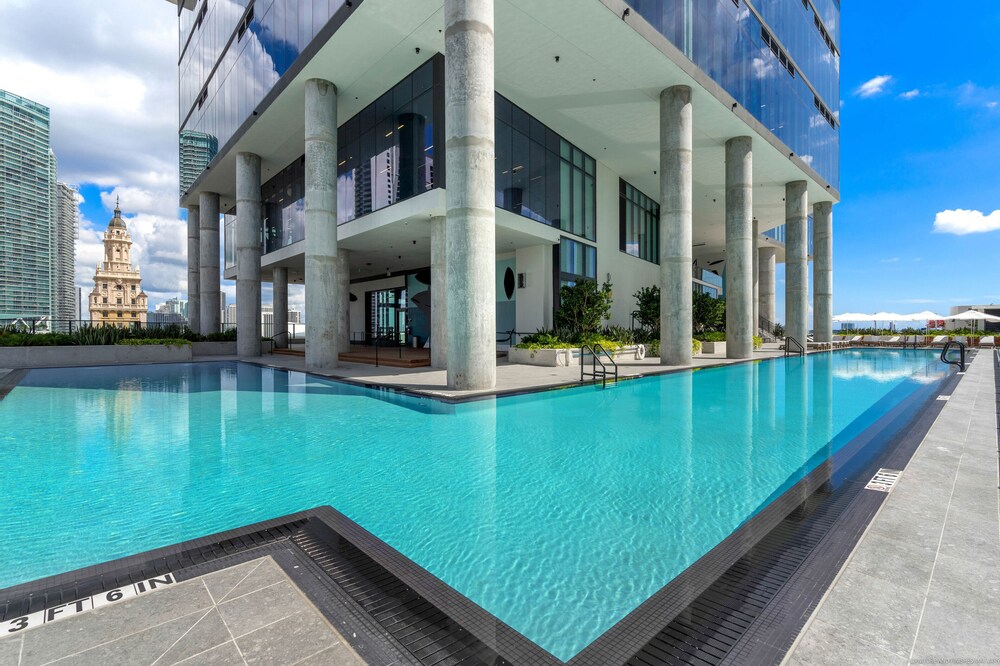 Bayfront Bliss Stunning Bay View Condo