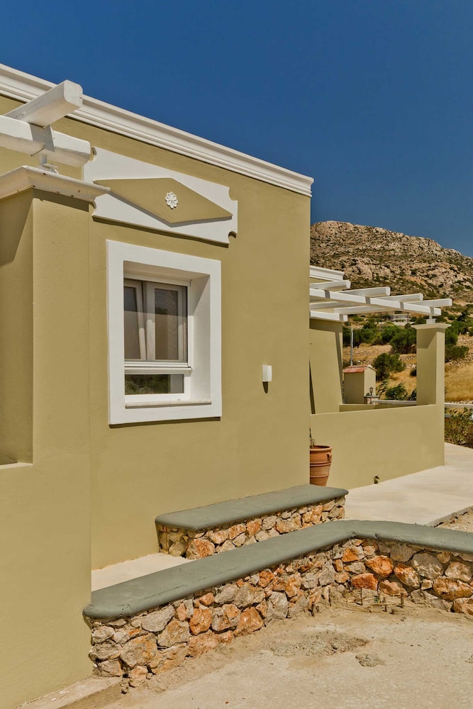 Elaia Villas
