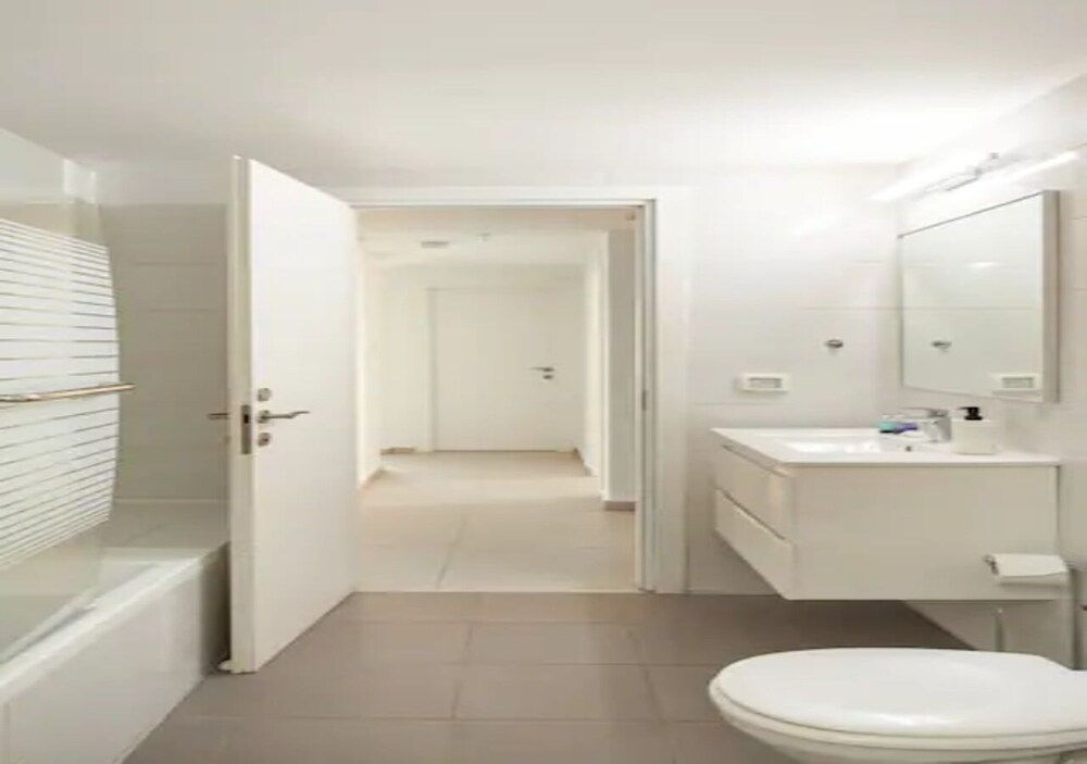 Fresh 3BR APT 32 Floor See View Tower
