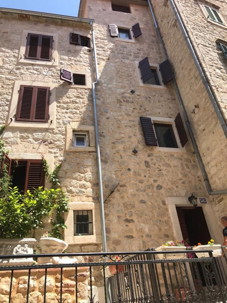 Kotor Casa Collection