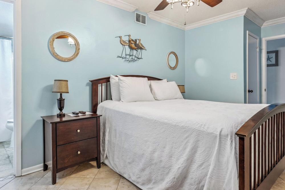 Island Sunrise by Southern Vacation Rentals