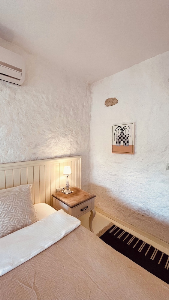 Mina Otel by Adda Alaçatı