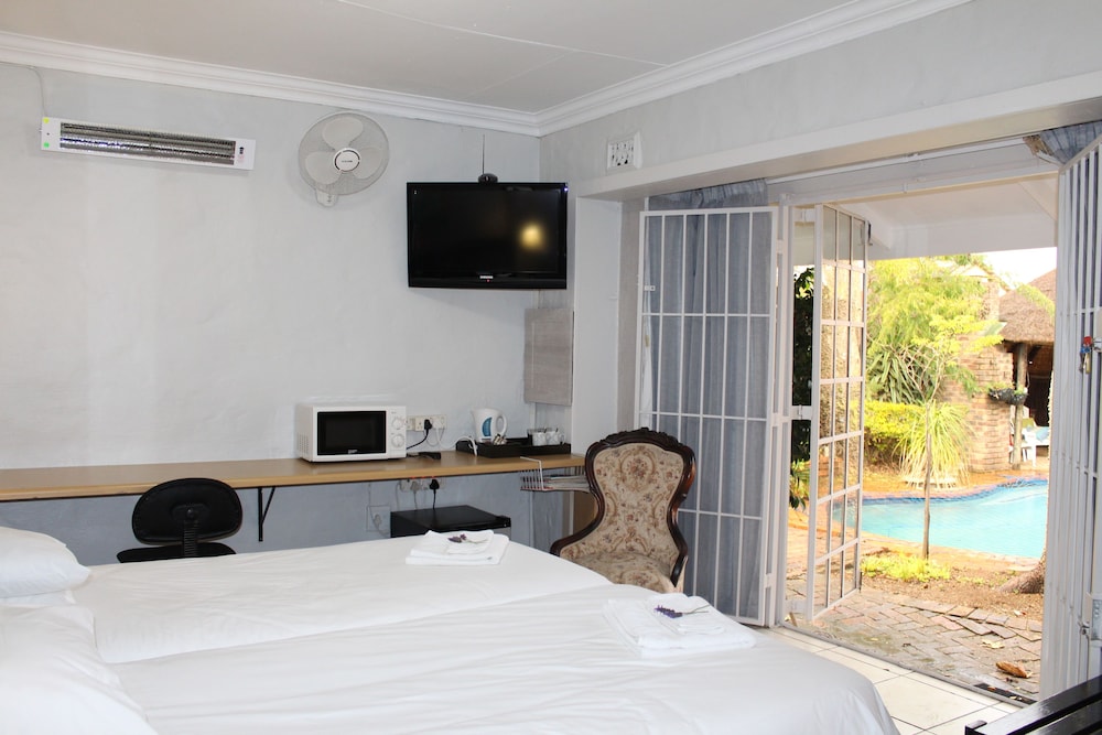 3Liebeloft Guest House