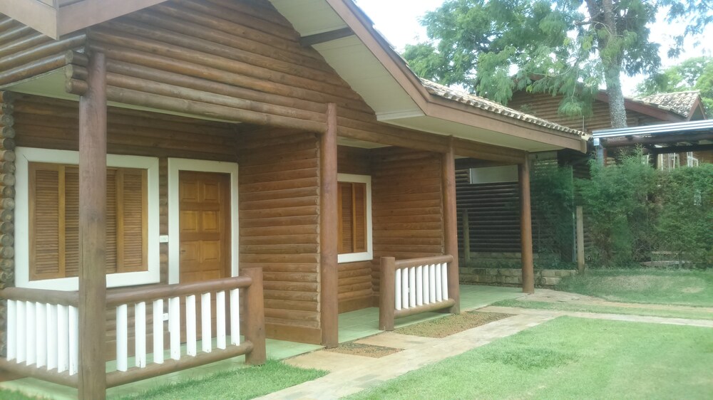 Casa Vila Pinhal Broa