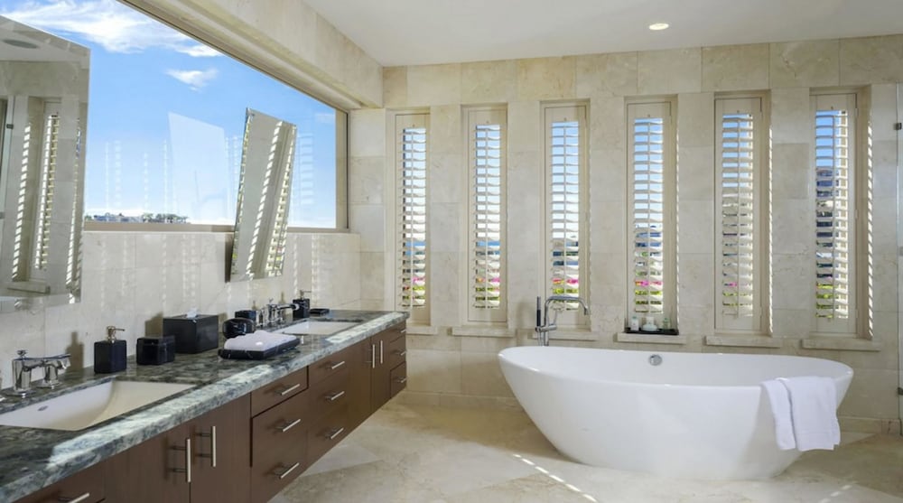 Villa Pacifica West by Cabo Platinum