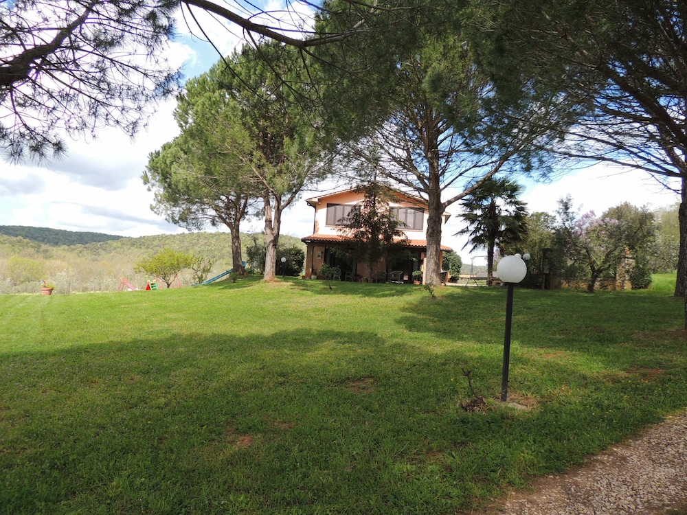 Borgognano Farm House