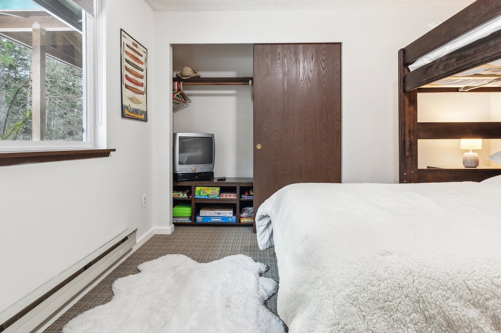 Packshack - Cozy Ski Cabin Mins From White Pass 2 Bedroom Home