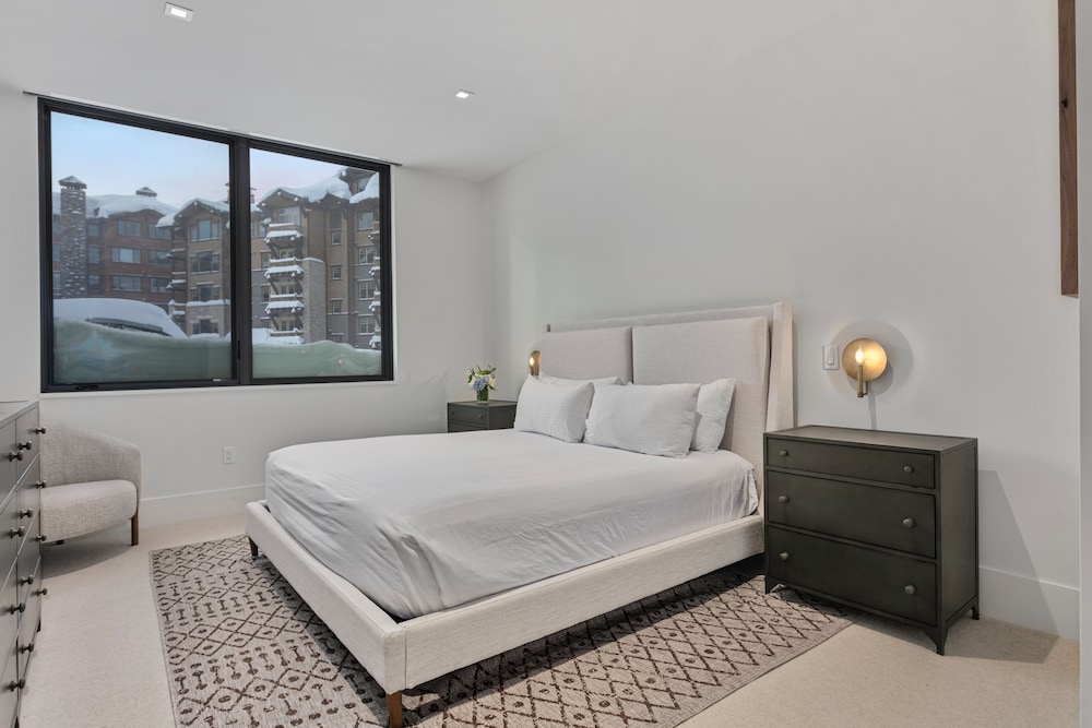 Argent at Deer Valley Resort - Three Bedroom Deluxe #205 3 Condo