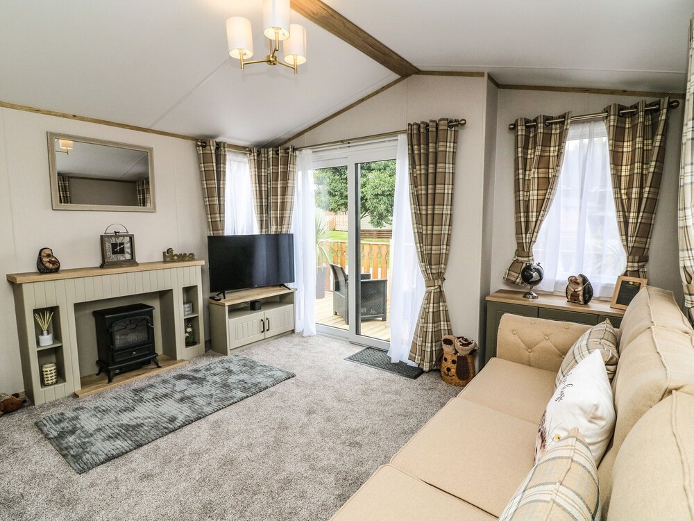 Hedgehog Lodge