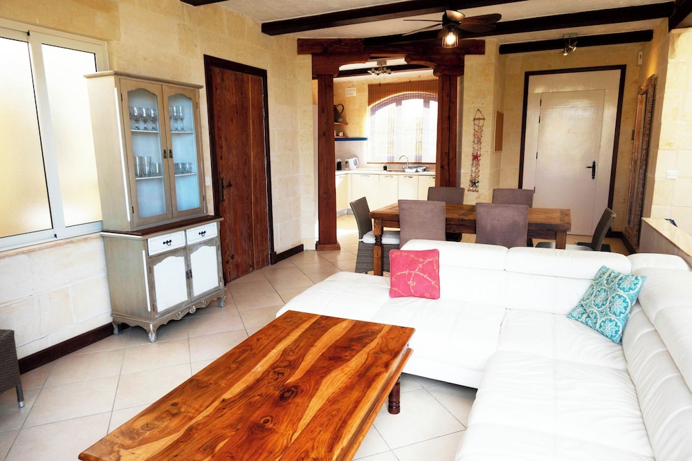 Dionisia Gozitan Villa and Pool Gozo