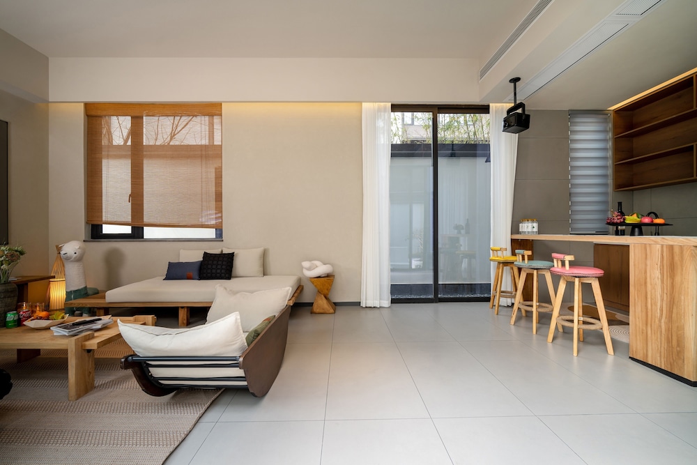 Mstay Homestay Jihua Store