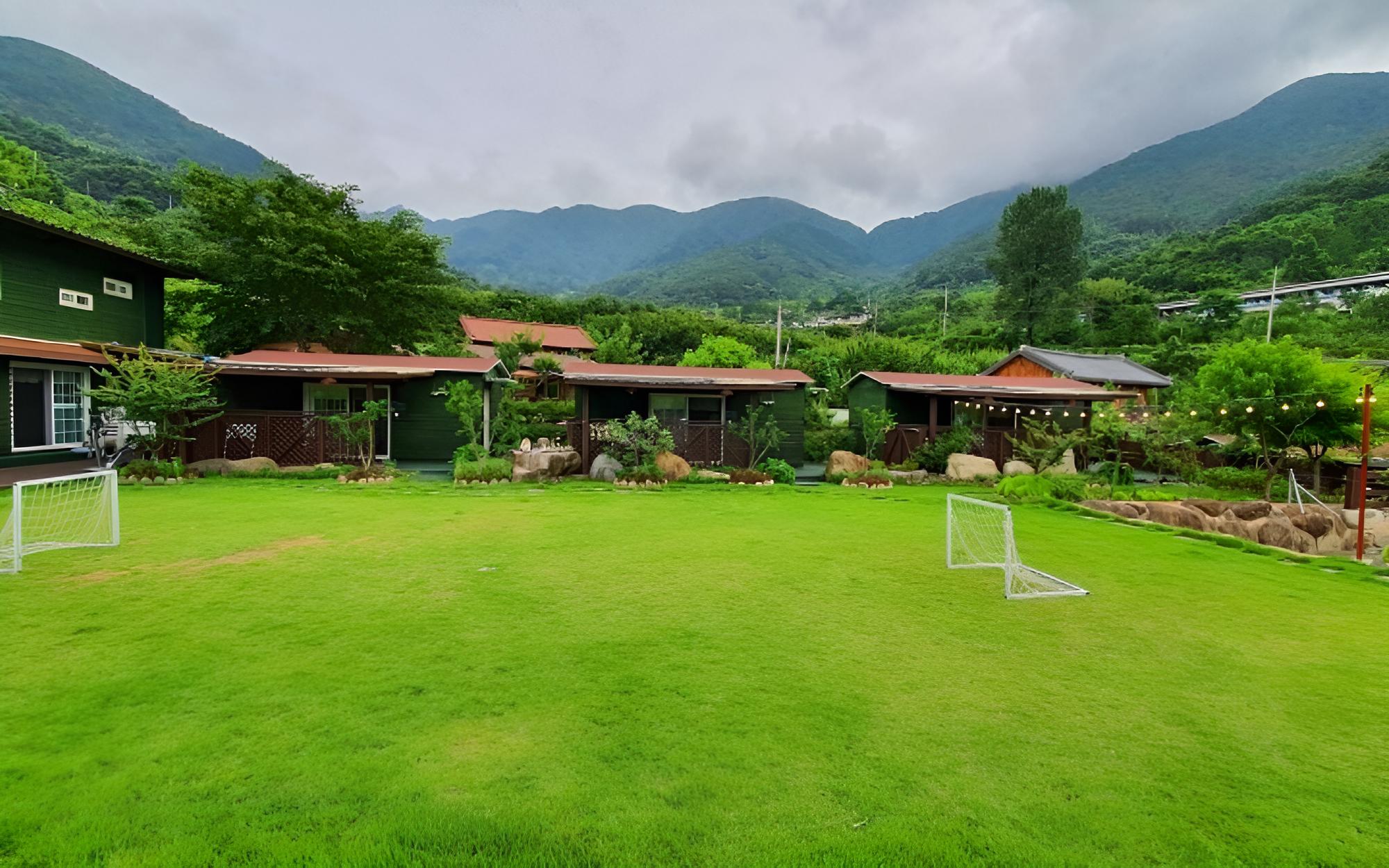 Hadong Sansuae Pension