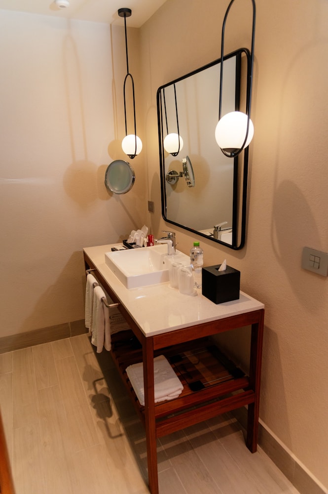 Emporio Cancun Optional All Inclusive
