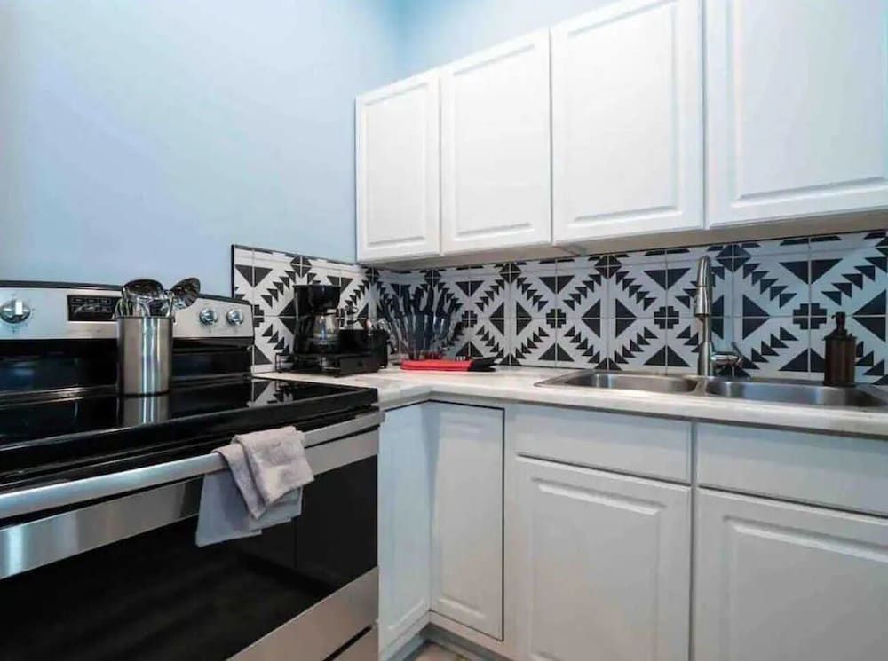 Jungle House Boutique Lofts – Downtown Columbus & Short North