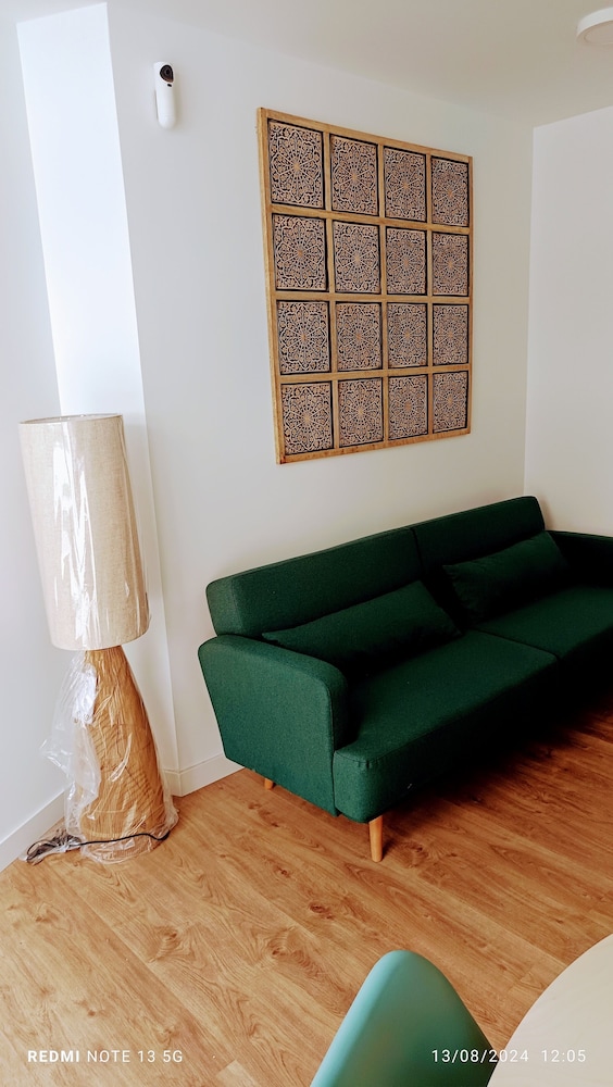 APARTAHOTEL MADRID URBAN SUITES - EDIFICIO EXCLUSIVO - 7 Apartments Boutique Full Equiped