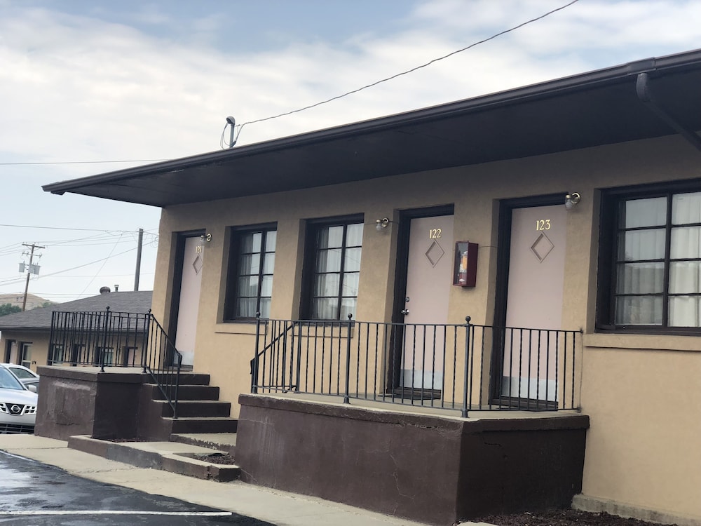Cody Motel