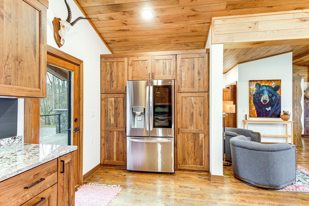 Short Drive to Itasca State Park - Waterfront Home