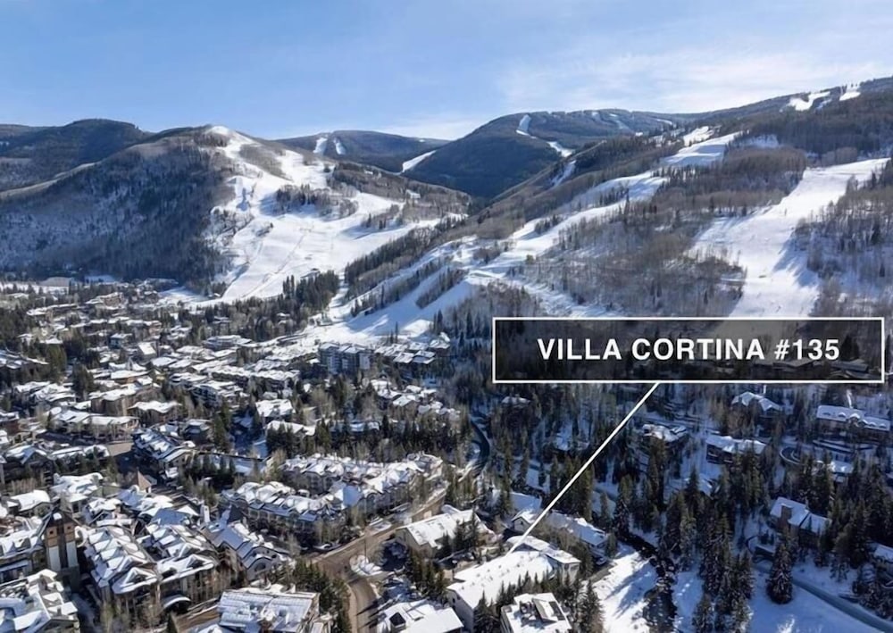 Villa Cortina Condo with 5 Minutes Walk to Gondola by RedAwning view 2