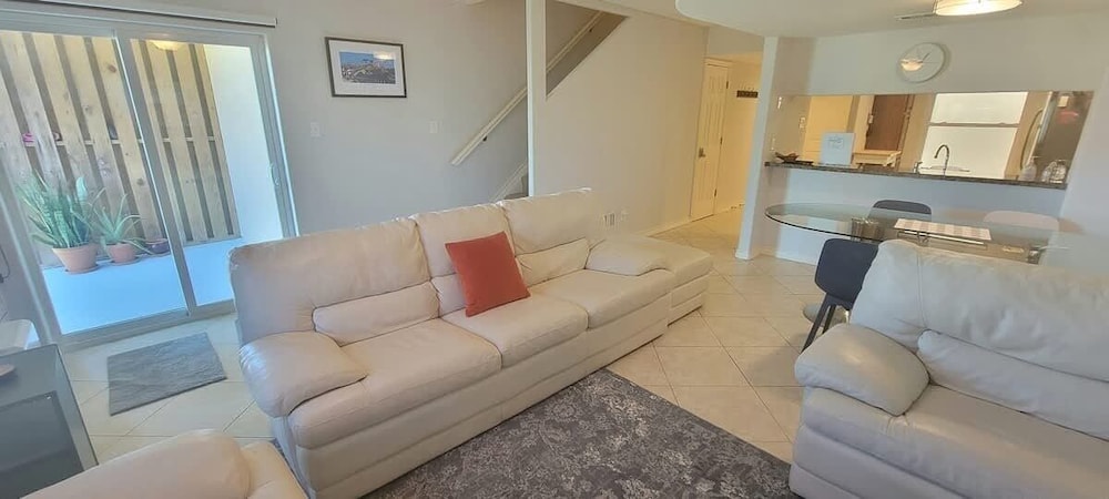 2 Levels Pool Near Beach 2 Patios 2 Bedroom Apts