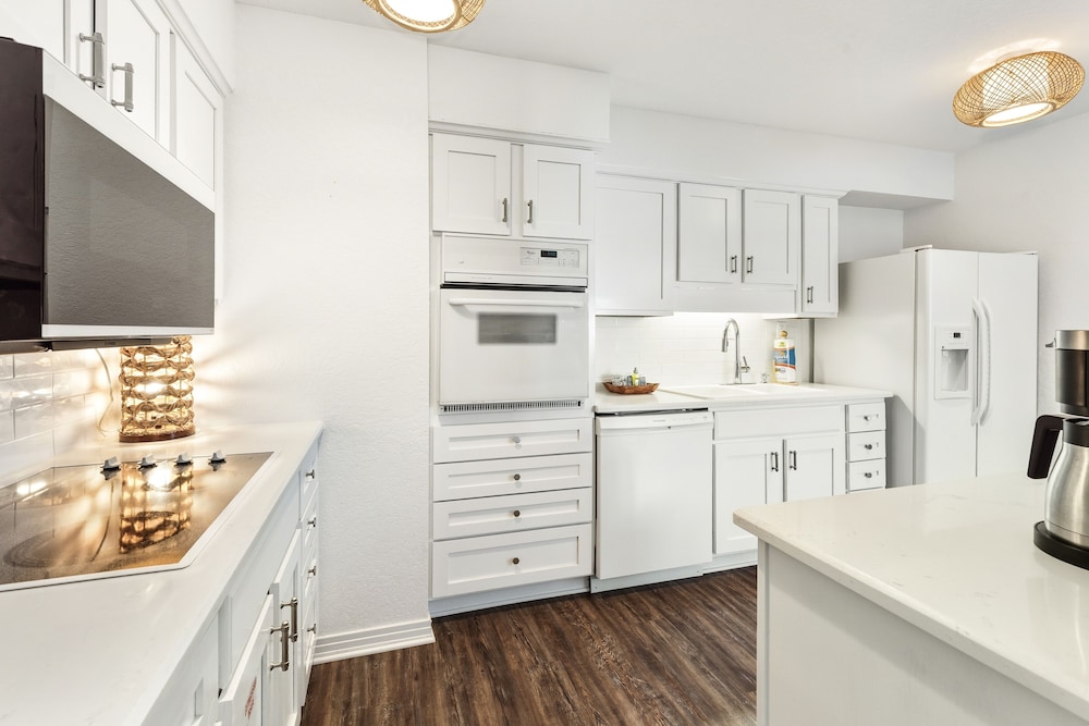 Shoreline Garden 16 3 Bedroom Townhouse