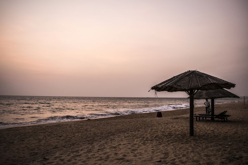 Sai Vishram Beach Resort Byndoor