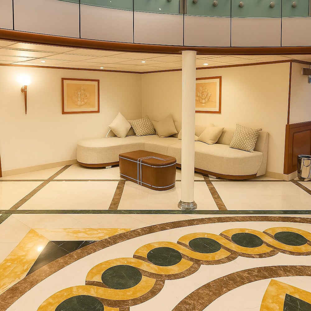 Nile Cruise Royal Queen 1 every Friday from Aswan 3 nights and every Monday from Luxor 4 nights