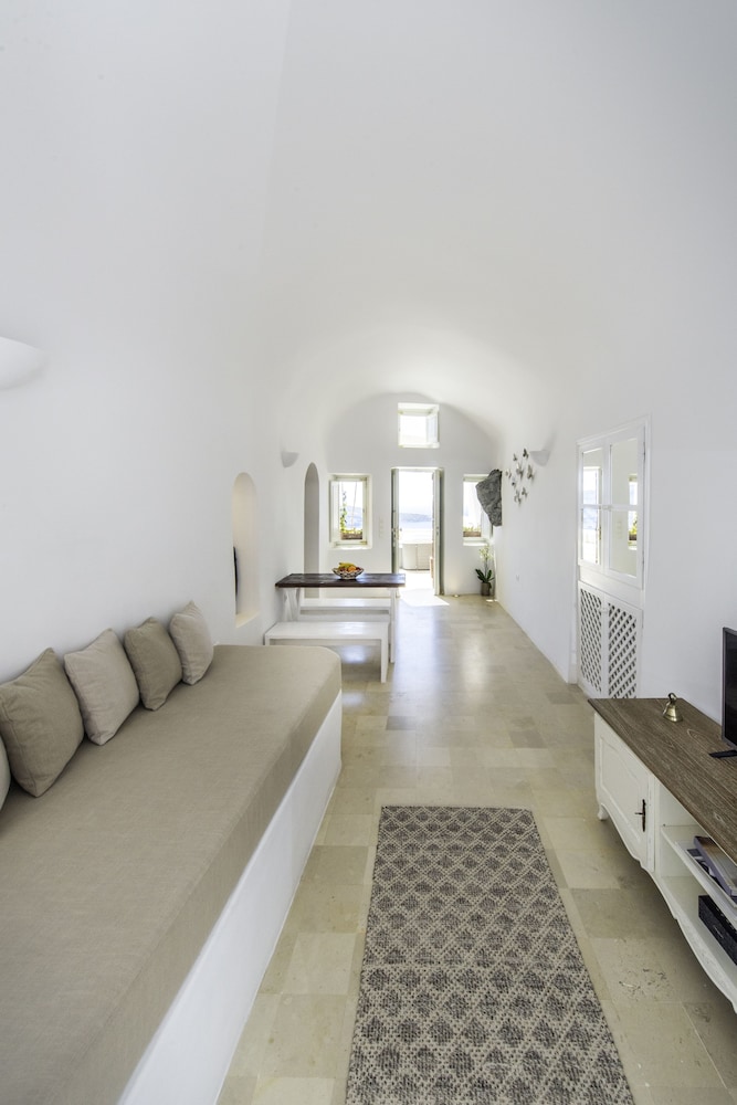 Anemi House & Villas