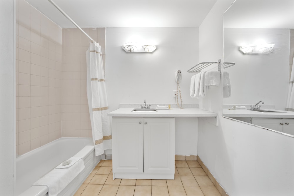 Guelph Vacations - Royal Inn and Suites at Guelph - Property Image 34