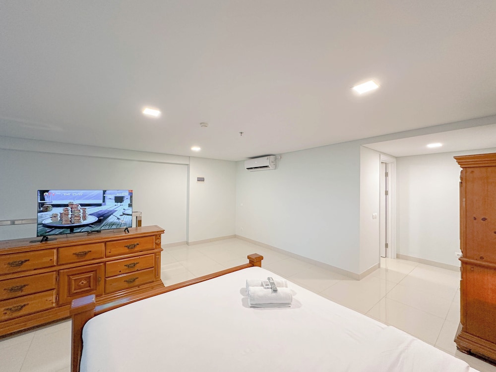 Spacious and Modern Studio SOHO Apartment at VieLoft SOHO and SKY Residence
