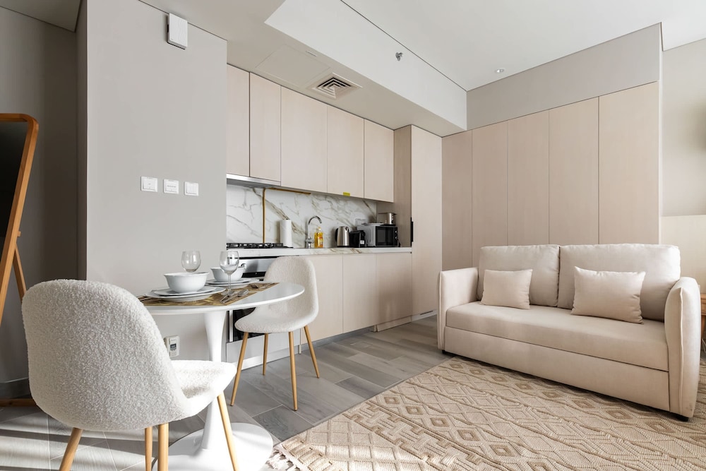 Luxurious Studio Condor Marina