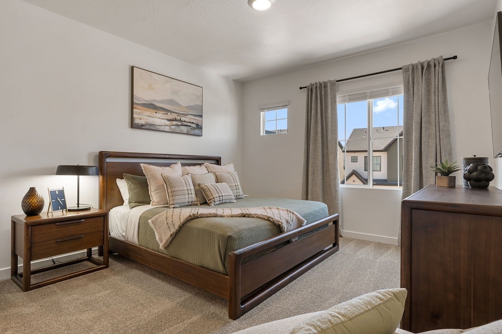 Ripple Retreat 4 Bedroom Townhouse