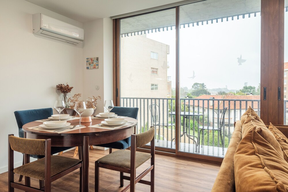 Liiiving - Warm Vintage Apartment