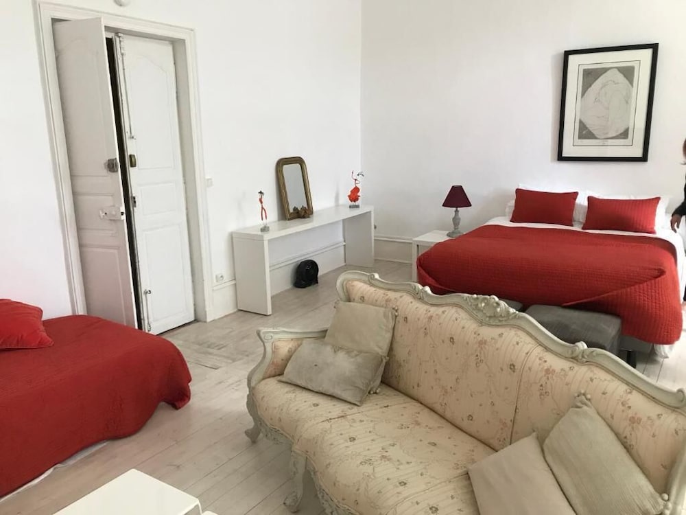 Chateau de Gramazie Chambres d'Hotes - Property Image 29