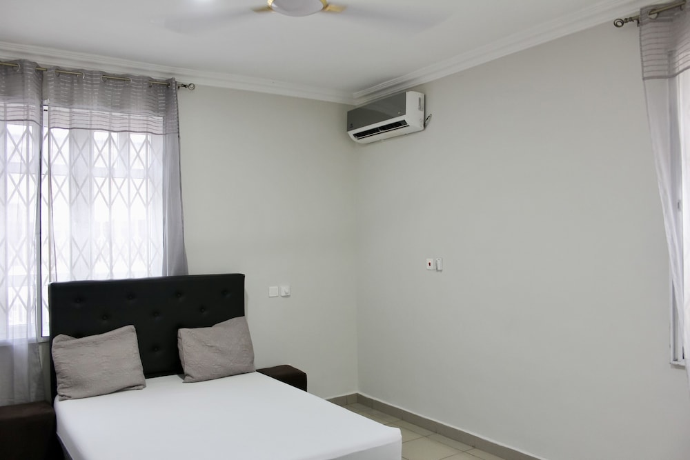 EmpireLux Middle Floor view 5