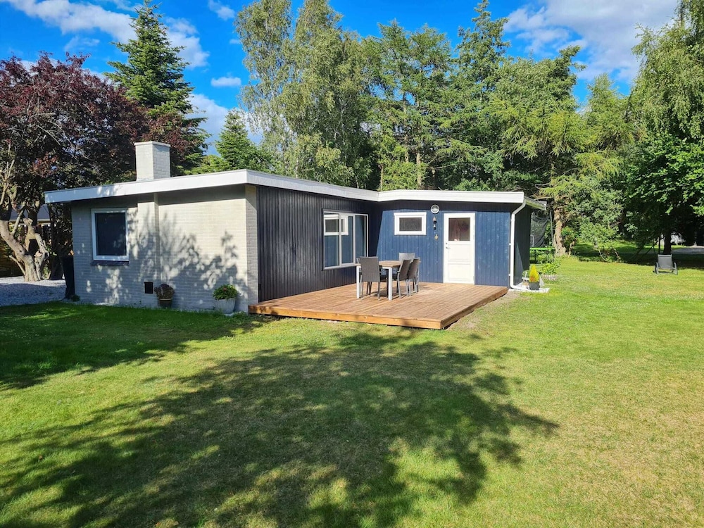 5 Star Holiday Home in Vaeggerlose