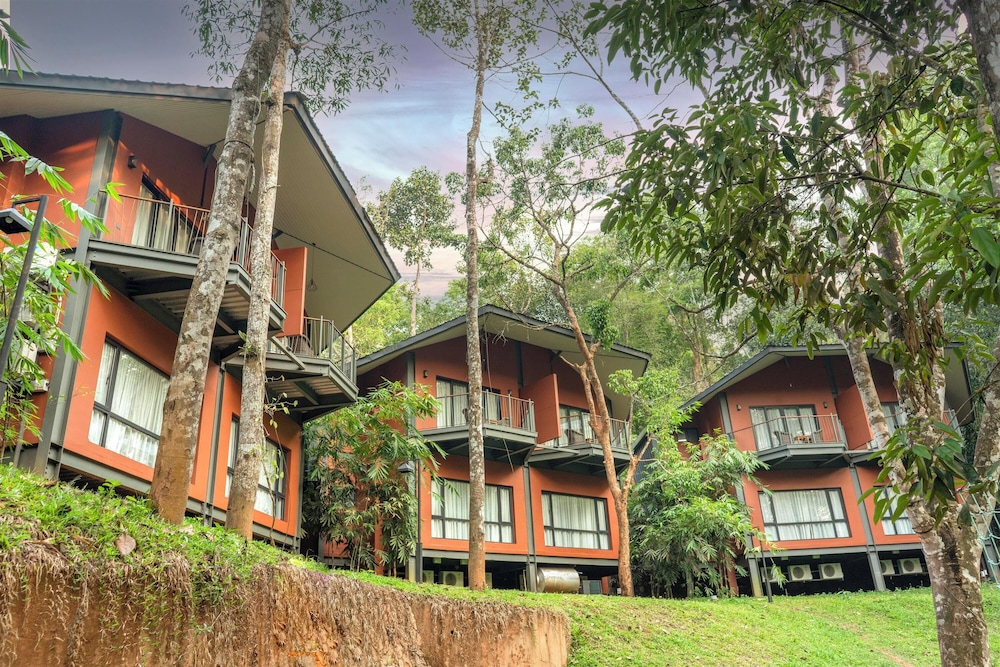 Vyna Hillock Resort and Spa