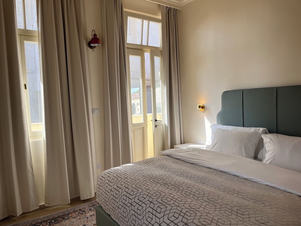 THE GUTMAN TLV - Neve Tzedek view 5