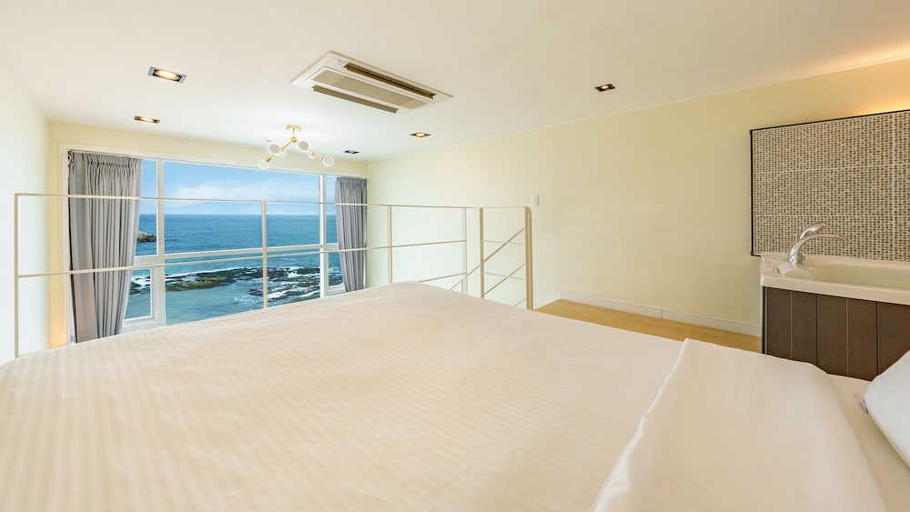 Gangreung Ninarang Spa Pension