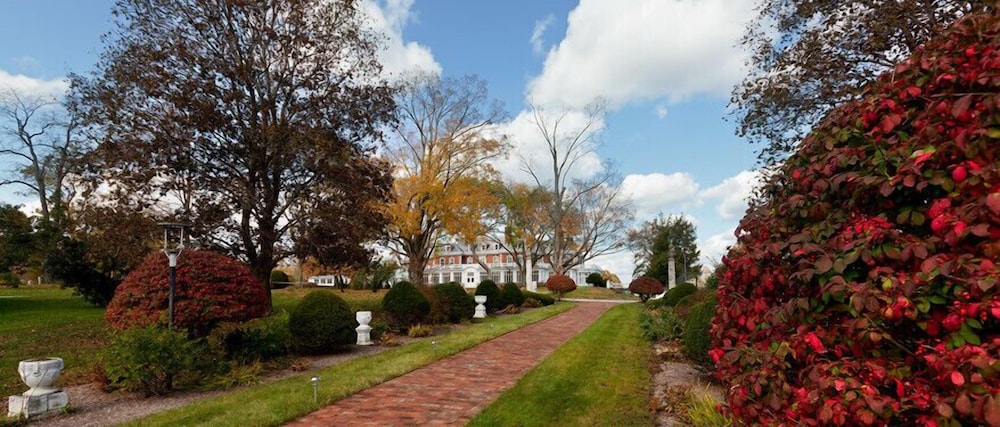 Eastover Estate & Eco-Village