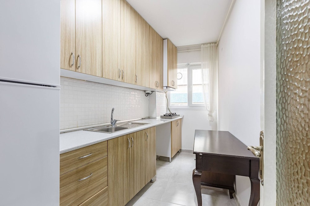 Charming Kadıköy Apartment With City Views