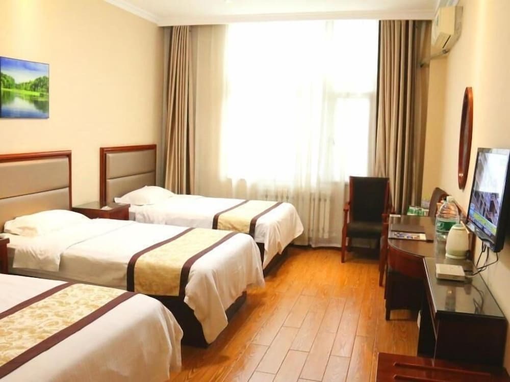 GreenTree Inn Jinan Pingyin Industrial Park Express Hotel