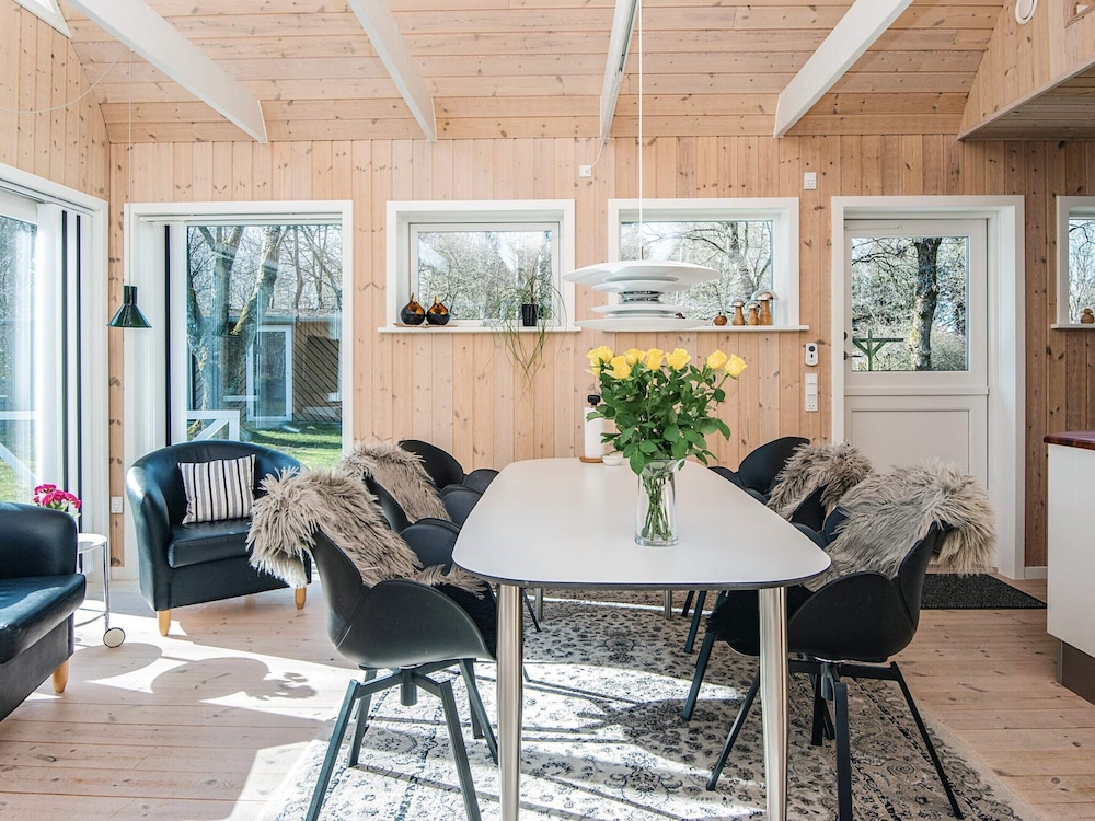4 Star Holiday Home in