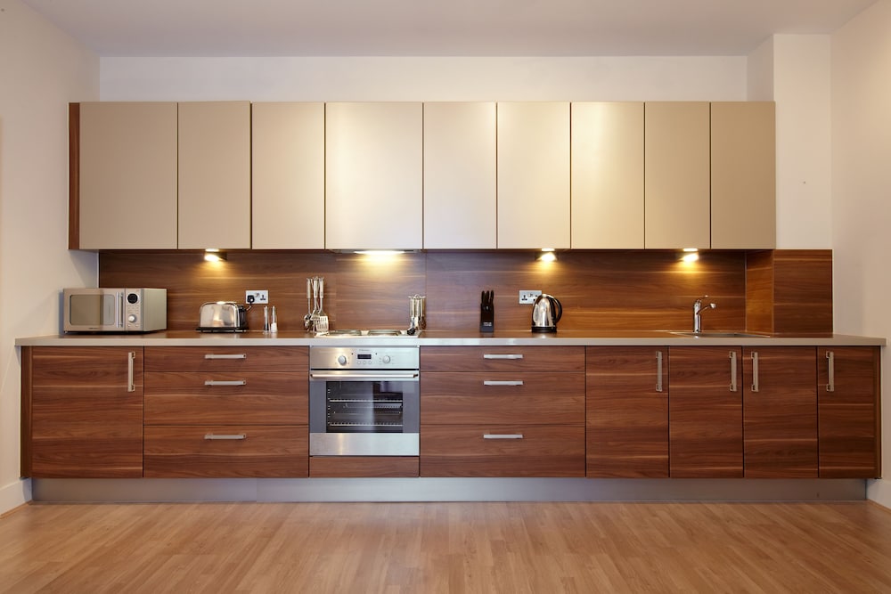 Basingstoke Vacations - Skyline Plaza by Viridian Apartments - Property Image 16