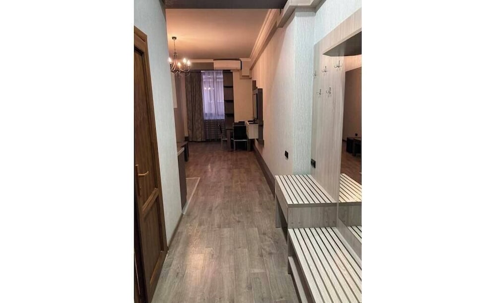 Aparment in the center Teryan street