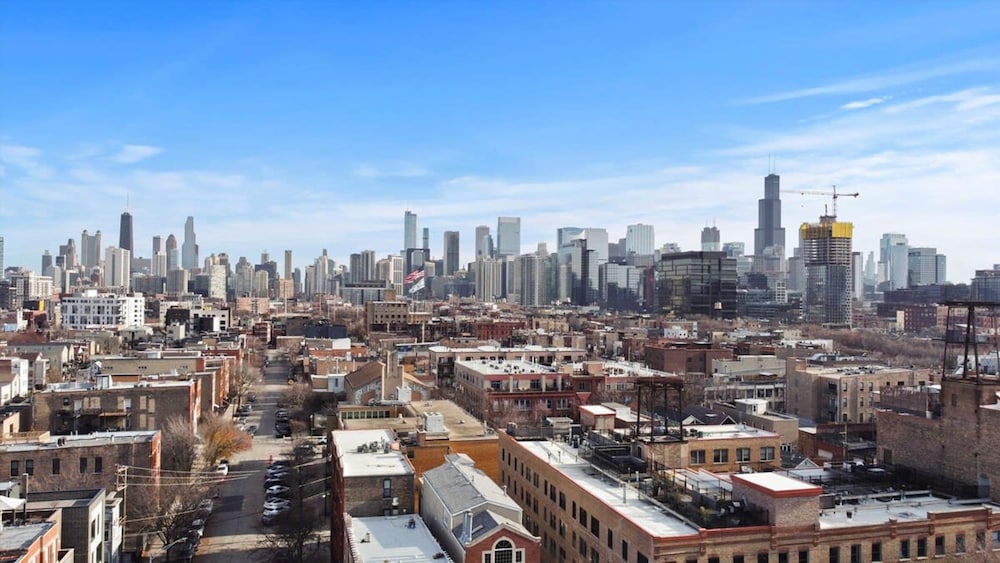Beautiful Rental Unit in Chicago
